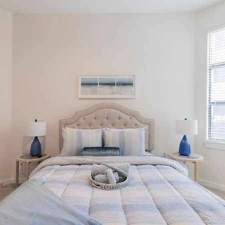 Charming Cozy Apartment With Wi-Fi & Free Parking Charlotte Bagian luar foto